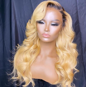 
            
                Load image into Gallery viewer, Ombre Honey Blonde Hair Lace Frontal Human Hair Wig Loose Wave
            
        